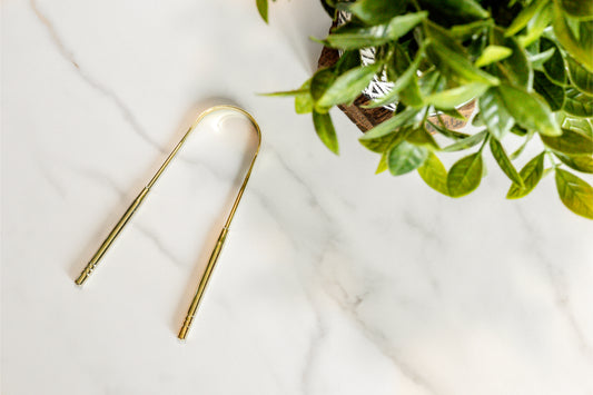 Gold Stainless Steel Tongue Scraper – Reusable Oral Hygiene Tool for Fresh Breath & Detox